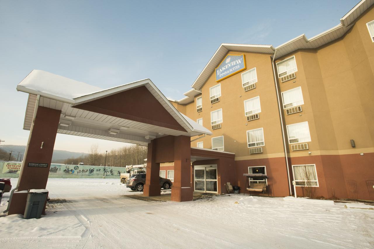 Lakeview Inns & Suites - Chetwynd エクステリア 写真