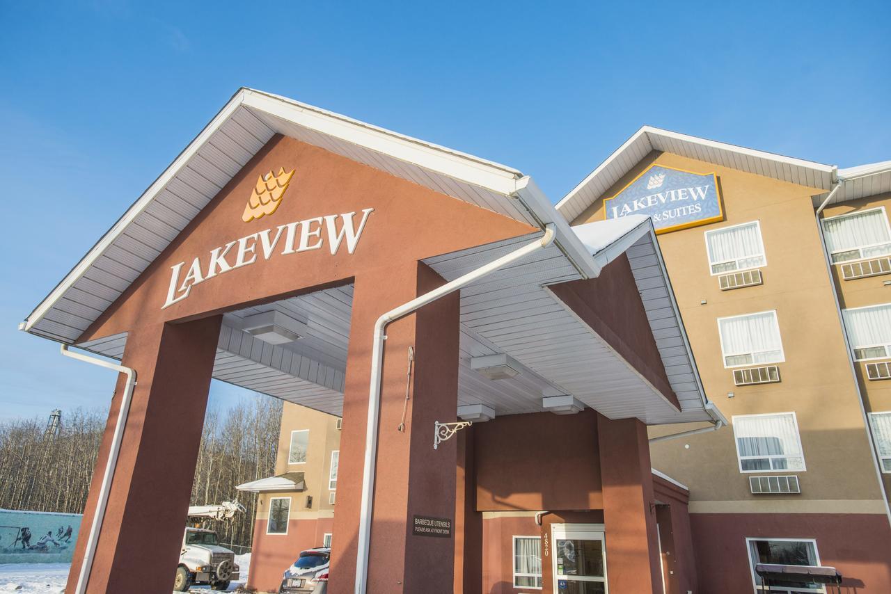 Lakeview Inns & Suites - Chetwynd エクステリア 写真
